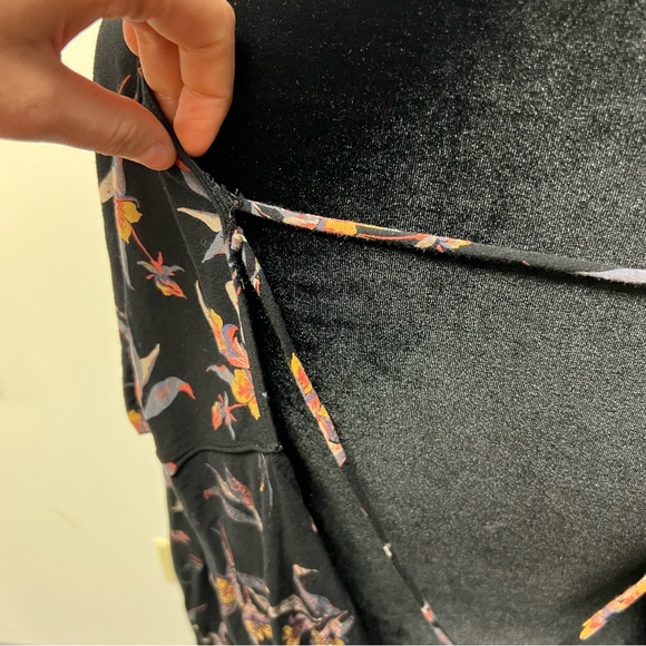 Free People Black Floral Blouse with Open Back - Picture 5 of 10